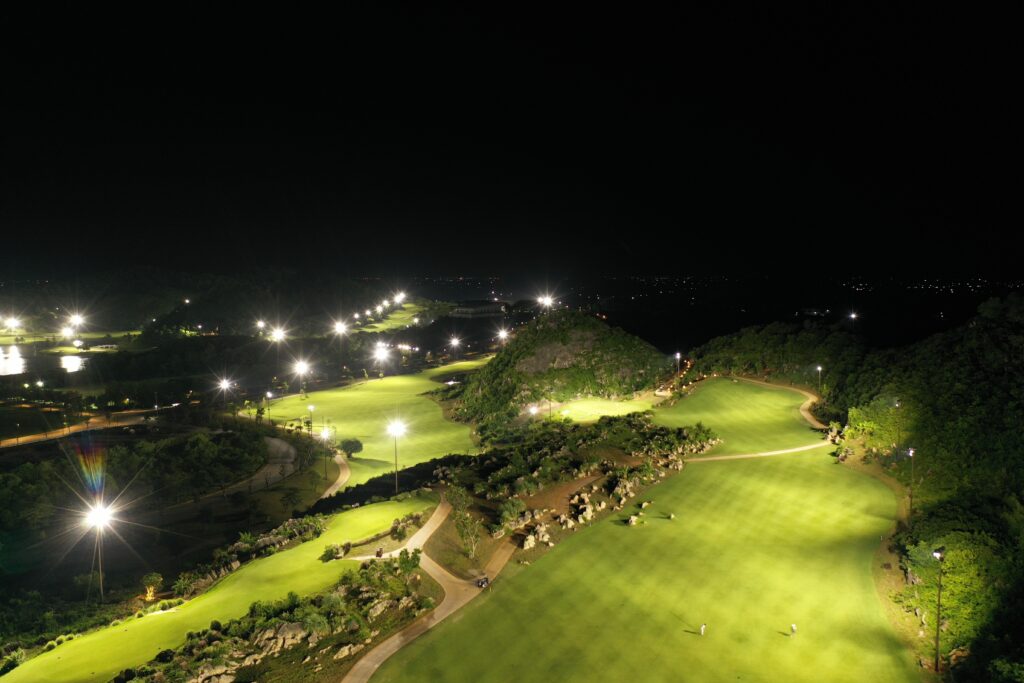 Sân Queen thuộc Câu lạc bộ golf Royal