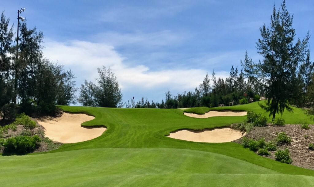 Sân golf FLC Quy Nhơn – sân Ocean (ven biển)