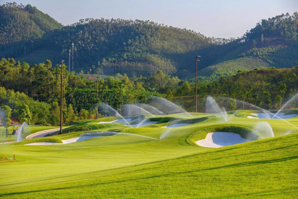 Van Lang Empire T&T Golf Club
